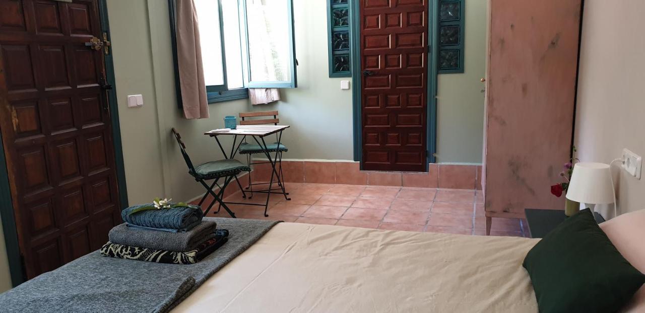 Vegan Guesthouse Finca Pereila Coín Esterno foto