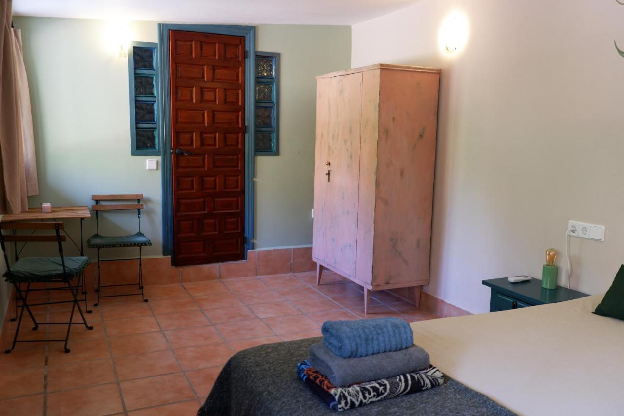 Vegan Guesthouse Finca Pereila Coín Esterno foto